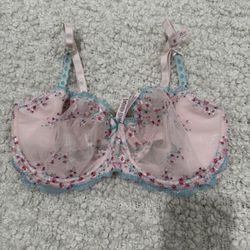 Victoria Secret 38DD