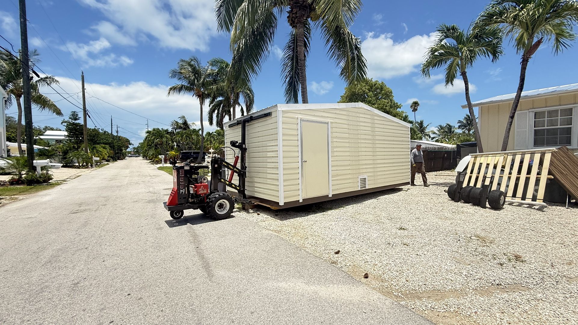 Sheds Muving To Relocate All Florida