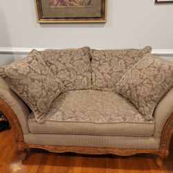 Love Seat W/Victorian Pillows
