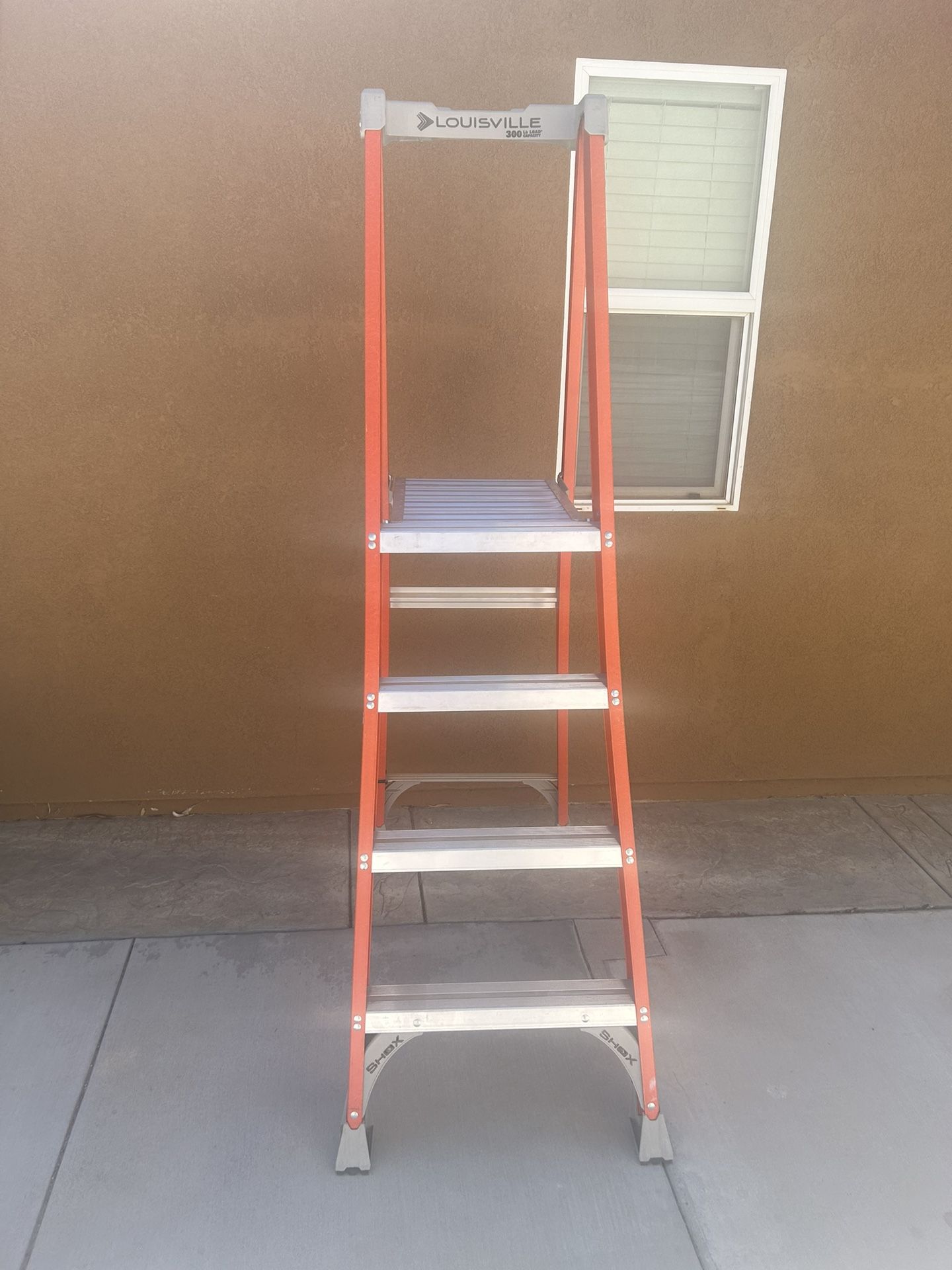 4ft Pinnacle Louisville Ladder