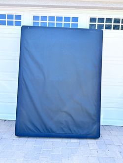 Queen size black Boxspring - can deliver!