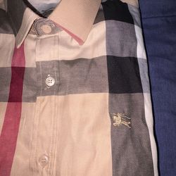 Burberry Button Up Size M