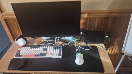 Lenova Legion Go 8.8" 1tb