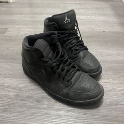 Black Nike Air Jordan’s