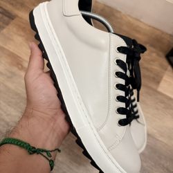 Karl Lagerfeld Low Top Leather Sneaker Men's Size 10.5