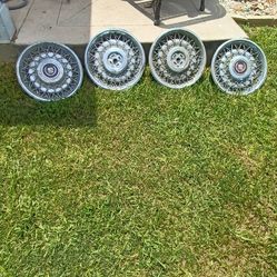 Cadillac Hubcaps