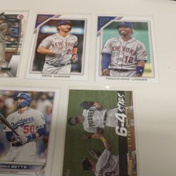 2022 Topps Series 1 Mookie Betts
& Bonus MLB Cards