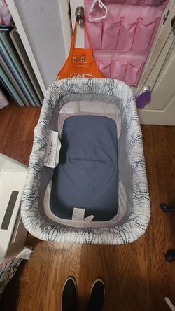 Baby Bassinet with Mattress Pad