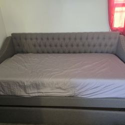 Twin Size Day Bed
