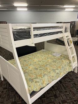 BLOW OUT SALE!! WHITE BUNK BED FULL & TWIN SIZE BED WITH 1 MATTRESS
