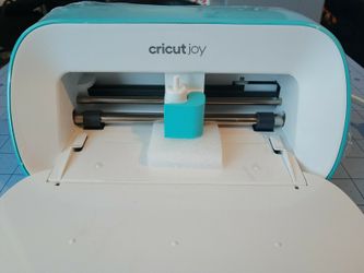 Cricut Joy Cutting Machine