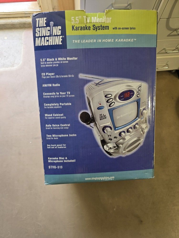 5.5"" TV MONITOR KARAOKE SYSTEM.with on-screen Lyrics