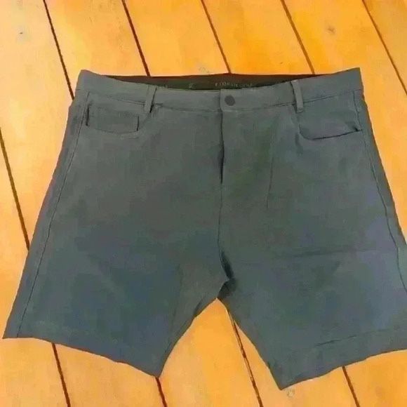 NWT Kyodan Men’s Pro Series Golf Shorts - size 38 NWT