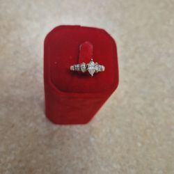 14k Yellow Gold 1/2ct Marquis Cut Diamond Ring