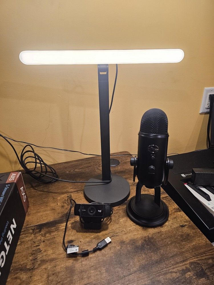 Streamer/ Podcast Gear