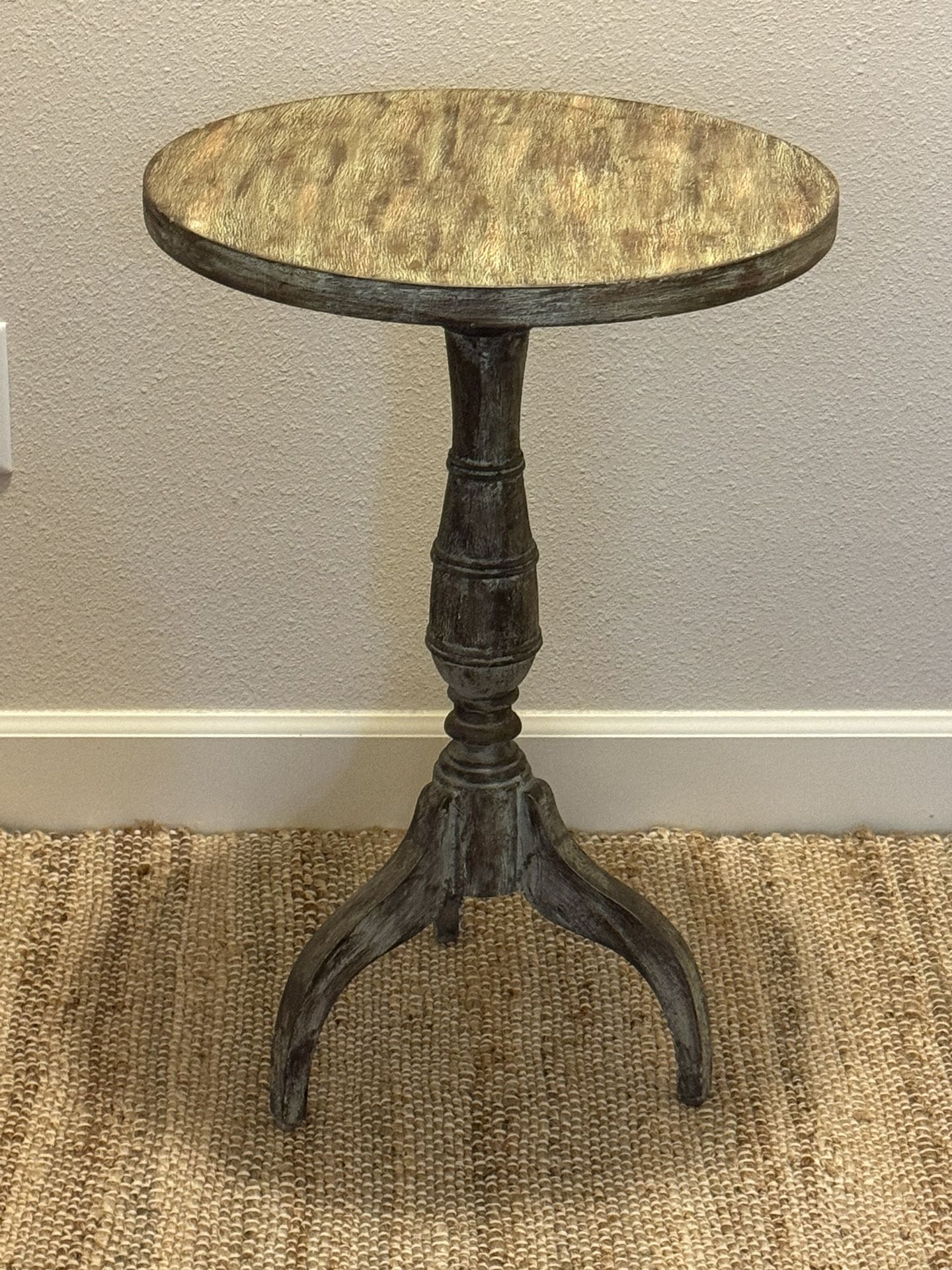 Accent Table