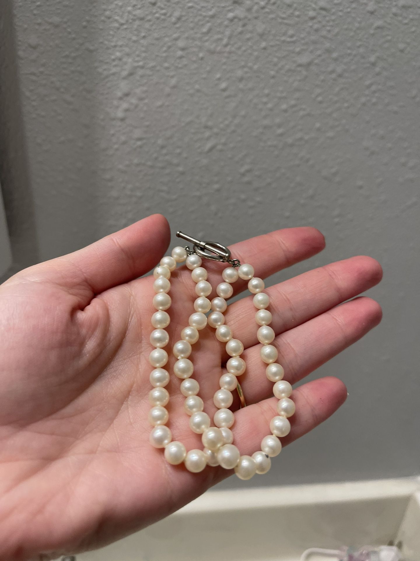Gorgeous Pearl Bracelet 