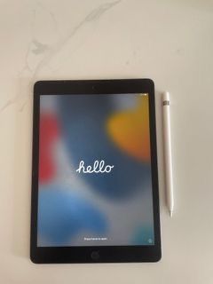 MUST GO: Apple iPad 7th Gen INCLUDES Apple Pencil & Cases