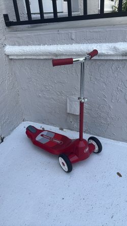 Radio Flyer Red Scooter Kids