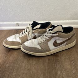 Nike Dunk Low Beige – Size 10 – 