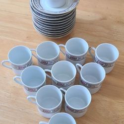 Vintage floral pattern Expresso teacup 🍵 and saucer set