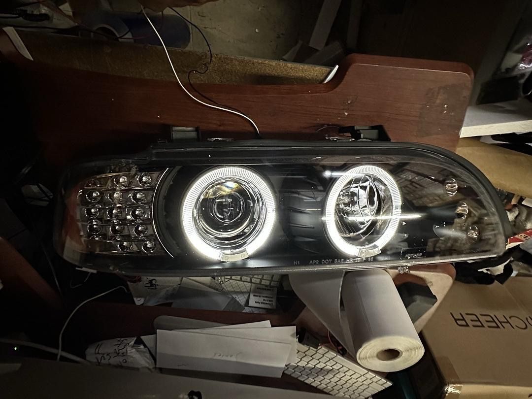 97-03 BMW E39 5-series black dual Halo projector headlights with Led Turn signal