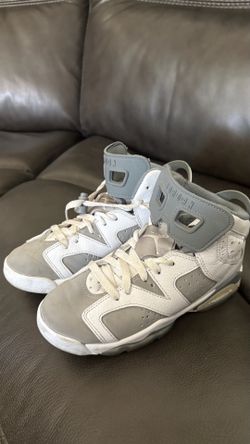Air Jordan tennis shoes