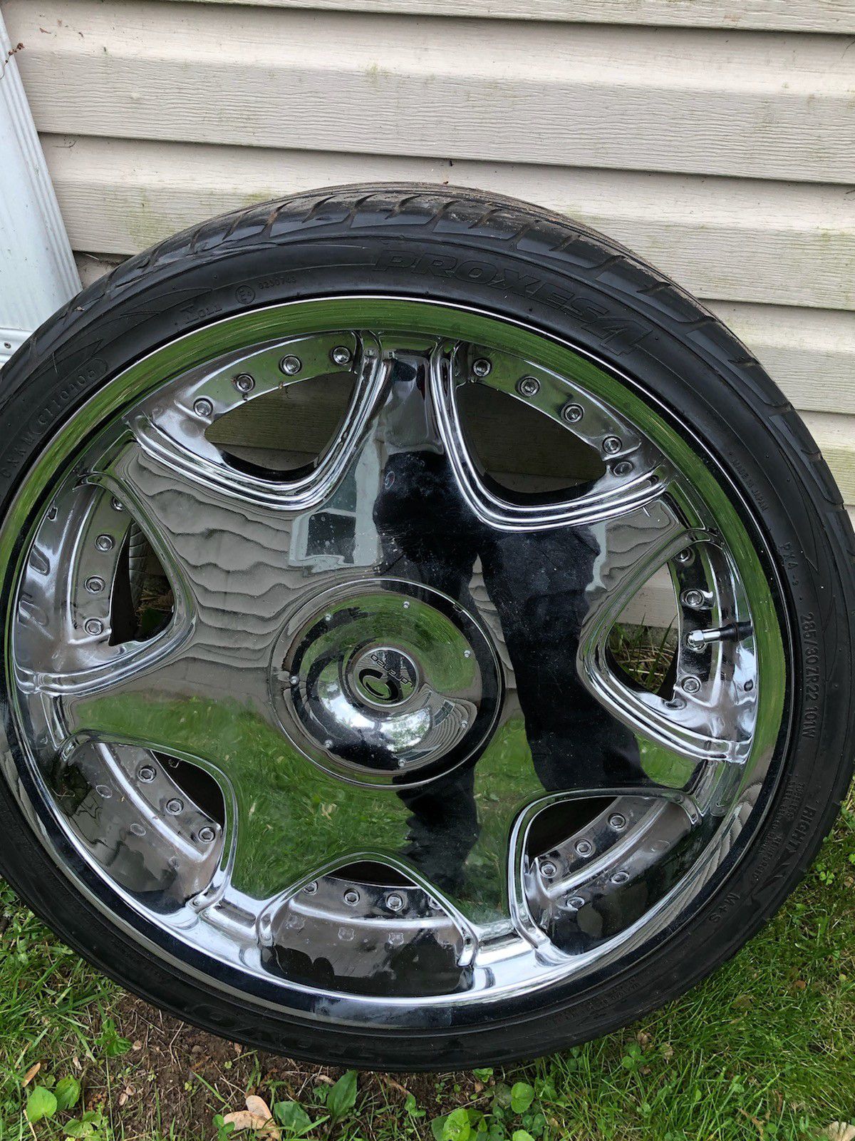 Set of 4 Lorenzo Chrome 22inch wheels and rims
