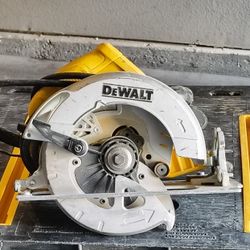 DeWalt Circular Saw