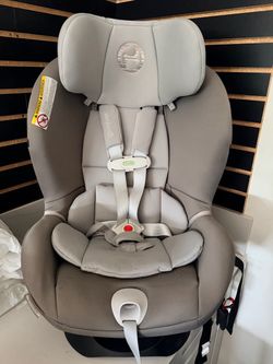 Cybex Gray Child Car Seat