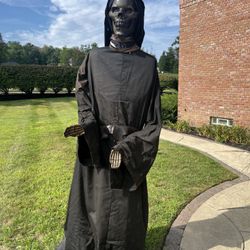 Grimm Reaper Halloween Prop