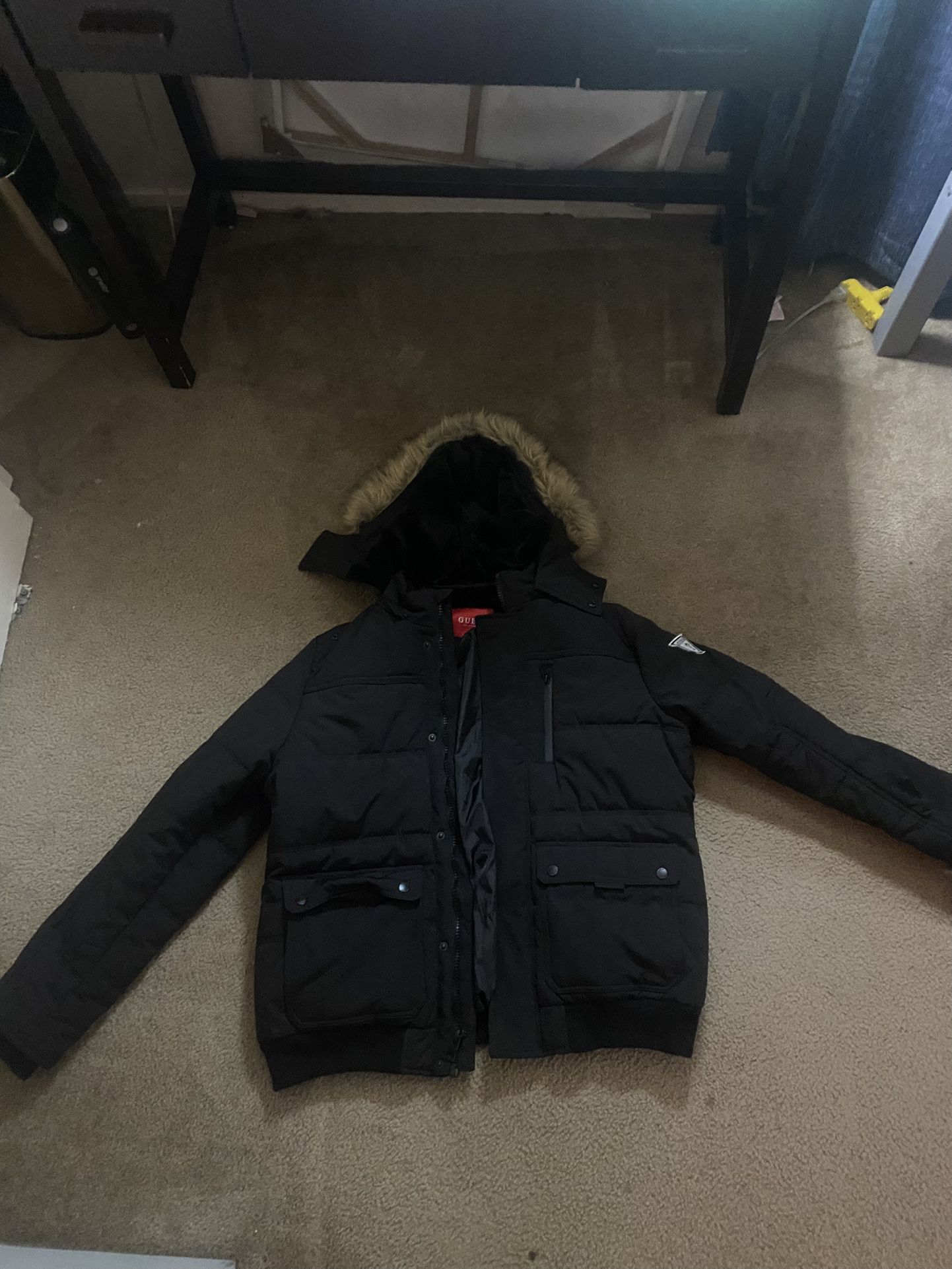 Guess Puffer Jacket 