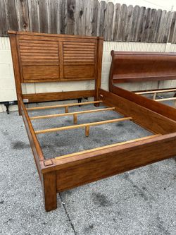 Beautiful, Heavy Duty, Full Size Bed Frame