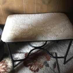 Small Vintage Entry Bench 