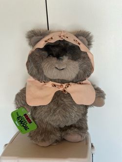 Vintage 1984 Star Wars Latara The Ewok stuffed animal action figure doll