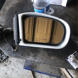 Mercedes Mirror