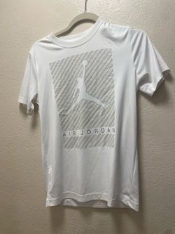 Nike Jordan shirt size small