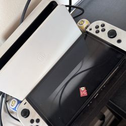 Nintendo Switch OLED w 1TB Lexar card