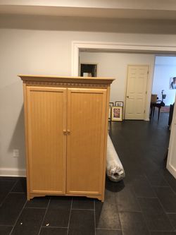 Wooden cabinet/storage shelf