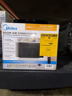 Midea Window Air Conditioner, 5000 BTU, 150 Sq Ft Coverage, Damnto rantral Rlack