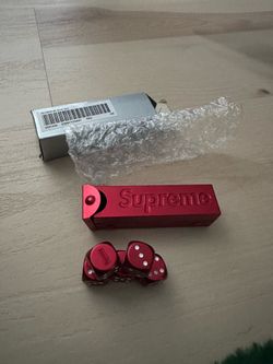 Supreme dice set