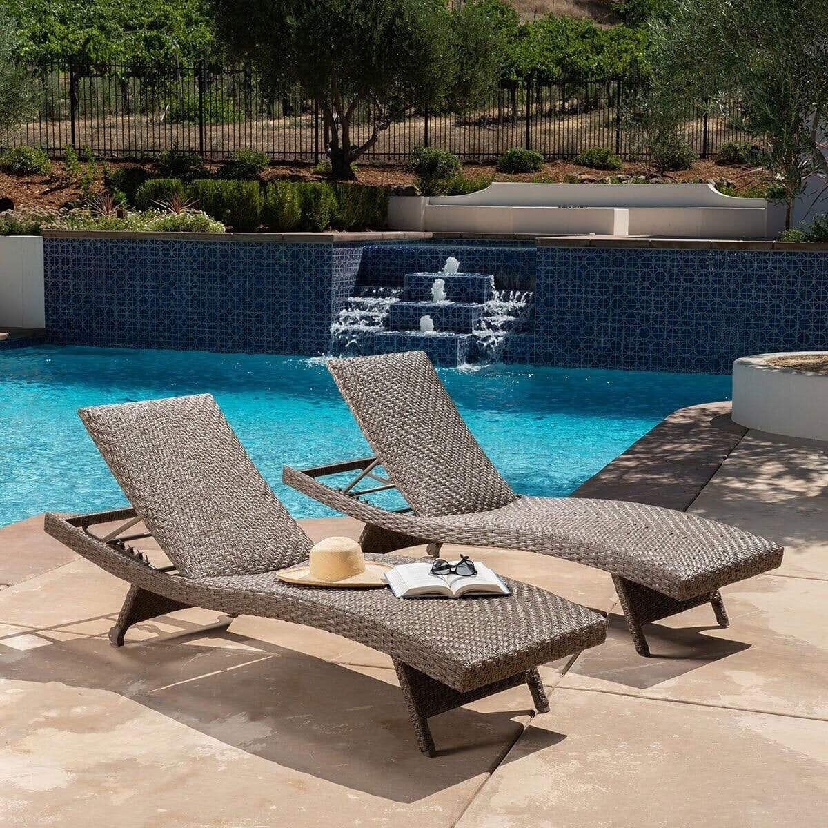 Sunvilla Woven Chaise Lounge