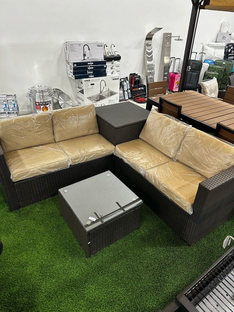 Outdoor Patio Furniture Set