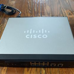 RV082-CN Cisco RV082 8-Port 10/100Mbps Fast Ethernet Dual WAN VPN Router