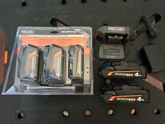 RIDGID 18v batteries w/ charger