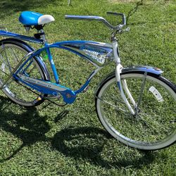 SCHWINN CLASSIC SELECT SS bike beach cruiser collectible bicycle with Crash Bars for Sale in Oceanside NY OfferUp