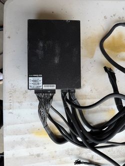 Three PSUs/ EVGA SuperNOVA 1200 P2, 1000 P2, 1000 G3
