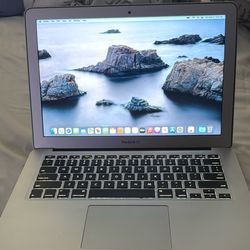 2017 MacBook Air 121gb 
