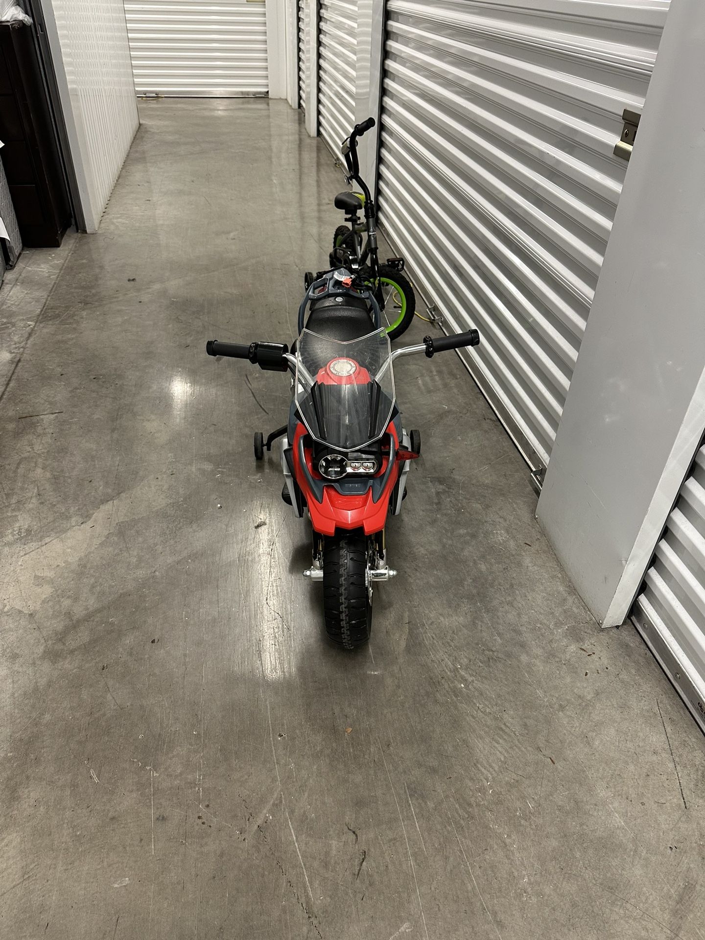 Roll play V6 BMW Motorcycle Power wheel