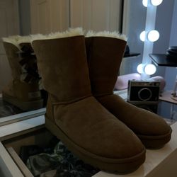 UGG Bailey Bow II Boot in chestnut color